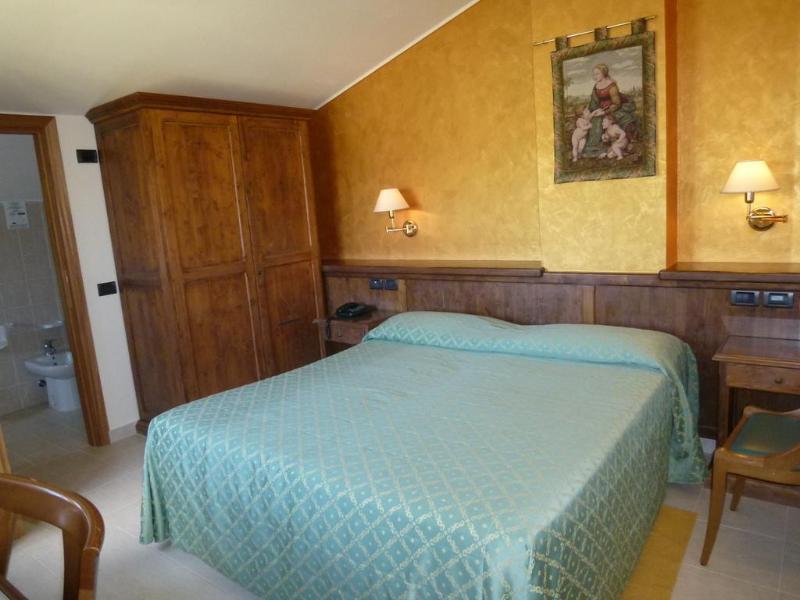 Campiglione Hotel Asyż Zewnętrze zdjęcie