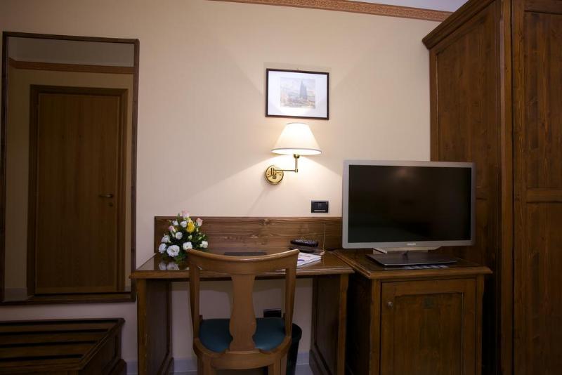 Campiglione Hotel Asyż Zewnętrze zdjęcie